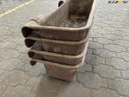 Horse feed trough 8