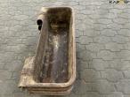 Horse feed trough 9