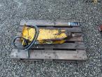 Hydraulic hammer 6