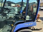 Iseki TXG 237 4WD tractor 37