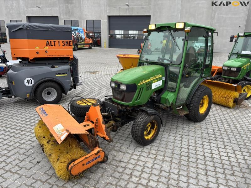 John Deere 2320 with broom and salt spreader 1