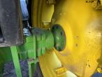 John Deere 3040 tractor 31