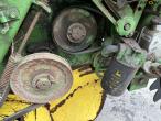 John Deere 550 round baler 20