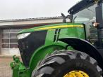 John Deere 7270 tractor 9