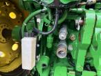 John Deere 7270 tractor 32