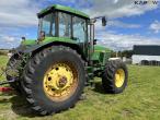 John Deere 7700 Powershift tractor 5