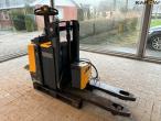 Jungheinrich Electric stacker 3