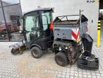 Kärcher MIC 34 with broom and salt spreader 7