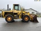 Komatsu WA270 loader 3