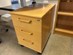 Office furniture 16