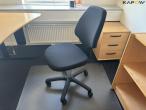 Office furniture 18