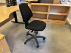 Office furniture 16