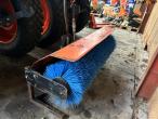 Broom 130 cm Hydraulically pulled 3