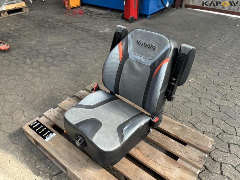 Kubota seat with armrests - New 1