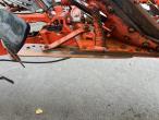 Kuhn 8 furrow plow 27