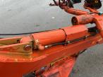 Kuhn 8 furrow plow 32