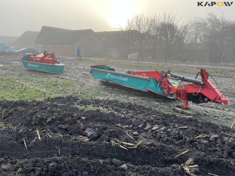 Kverneland 2832 and 2840 mower 1