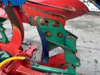 Kverneland EG 100-300 6-furrow plough 31