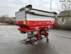 Kverneland fertilizer spreader 3