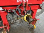 Kverneland fertilizer spreader 22