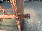 Personnel basket for pallet forks 22