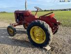 Massey Ferguson 820 tractor 7