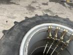 Michelin 480/65-R28 twin wheels 9