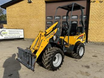 Mustang 306 Skid Steer Loader