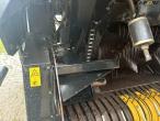 New Holland BB940A mini big baler 22