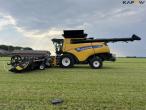 New Holland CR9.90 4WD combine with 40ft Macdon header 8
