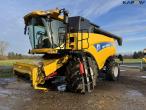 New Holland CX8080 combine harvester 1