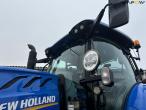 New Holland T7290 tractor 28