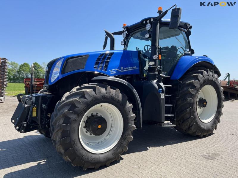 New Holland T8.435 Power Command tractor with GPS 1