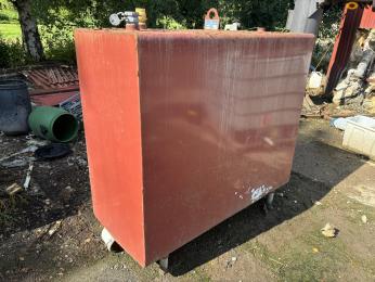 Oil tank 1200 litres