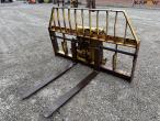 Pallet forks with Cat change 3