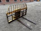 Pallet forks with Cat change 5