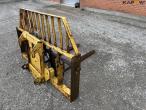 Pallet forks with Cat change 8