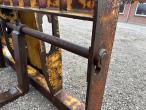 Pallet forks with Cat change 21