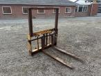 Pallet forks with Cat change 6