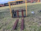 Pallet forks with Hydrema hitch 2