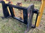 Pallet forks with Hydrema hitch 11