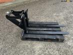 Pallet forks with Hydrema switch 2