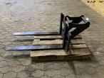 Pallet forks with Hydrema switch 6