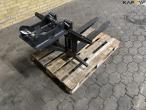 Pallet forks with S40 switch 3