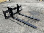 Pallet forks with Volvo quick change 3