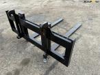 Pallet forks with Volvo quick change 5