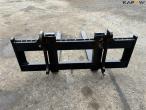 Pallet forks with Volvo quick change 10