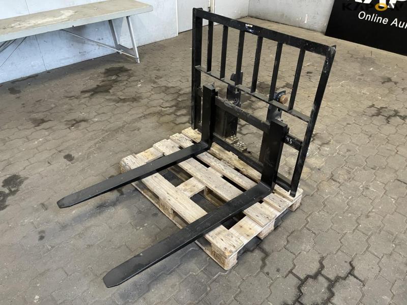 Pallet forks for trucks 1