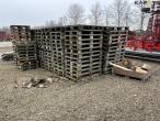 Pallets and frames 6