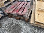 Pallets and frames 13